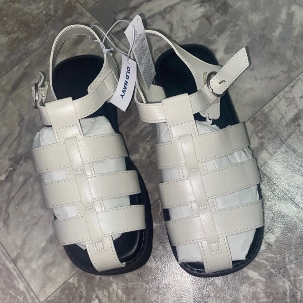 Old Navy Girls White Platform Fisherman Sandals Size 2 NWT